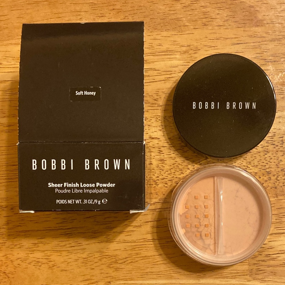 Bobbi Brown Sheer Finish Loose Powder Soft Honey